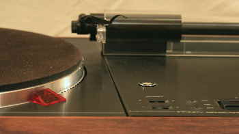Infinity_Air_Bearing_Tonearm